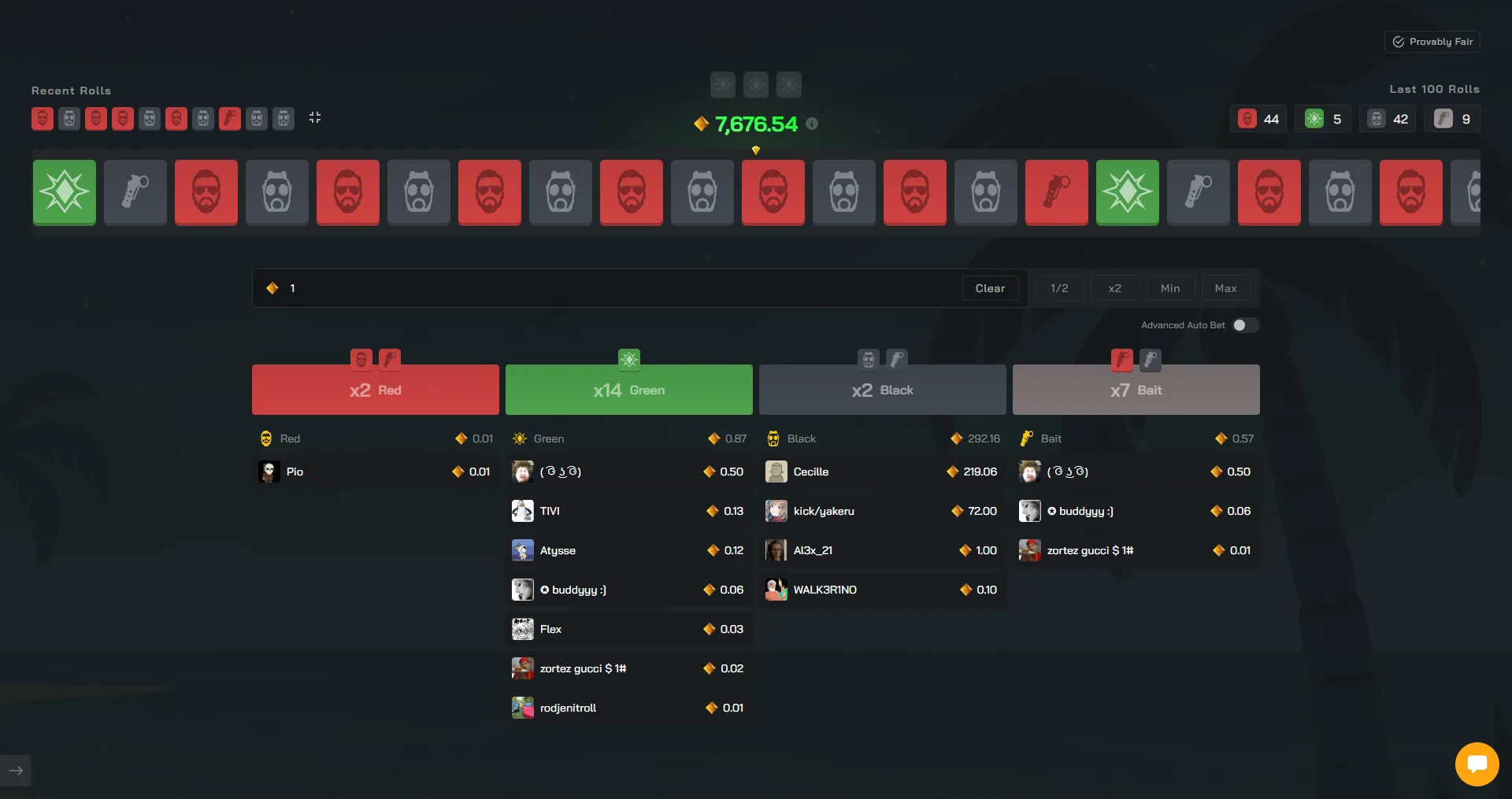 Screenshot of of clash.gg double/roulette game mode